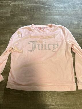 Juicy Couture Light Pink Velour Sleepwear Top